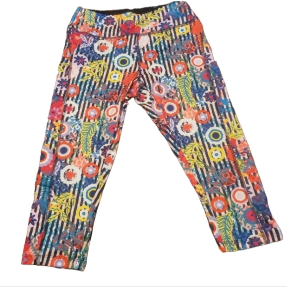 LuLaRoe Pants - Lularoe S Capri Workout Leggings Jade Floral NWT